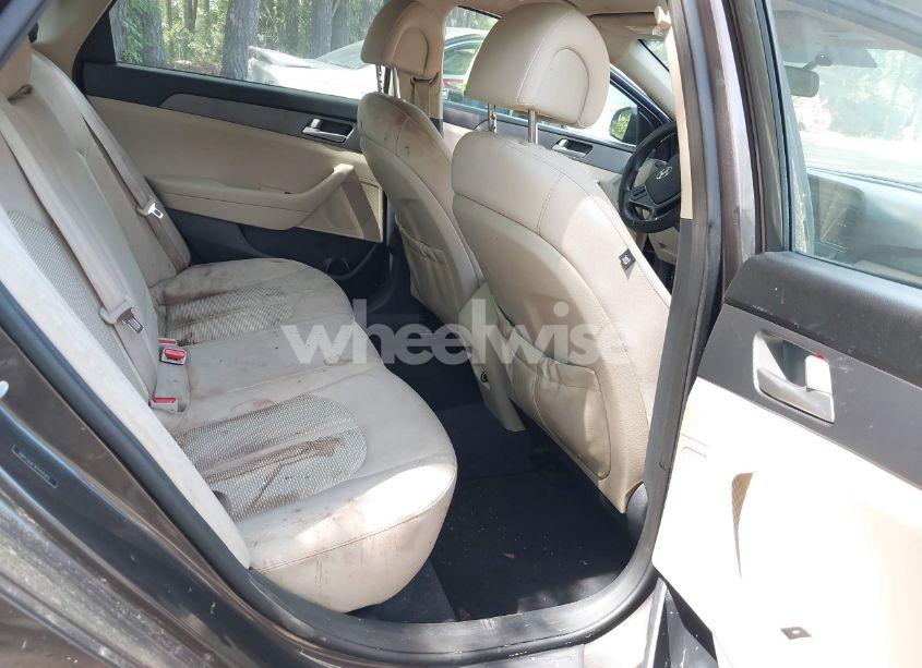 Photo 8 of 2015 Hyundai Sonata SE (VIN 5NPE24AFXFH105411)