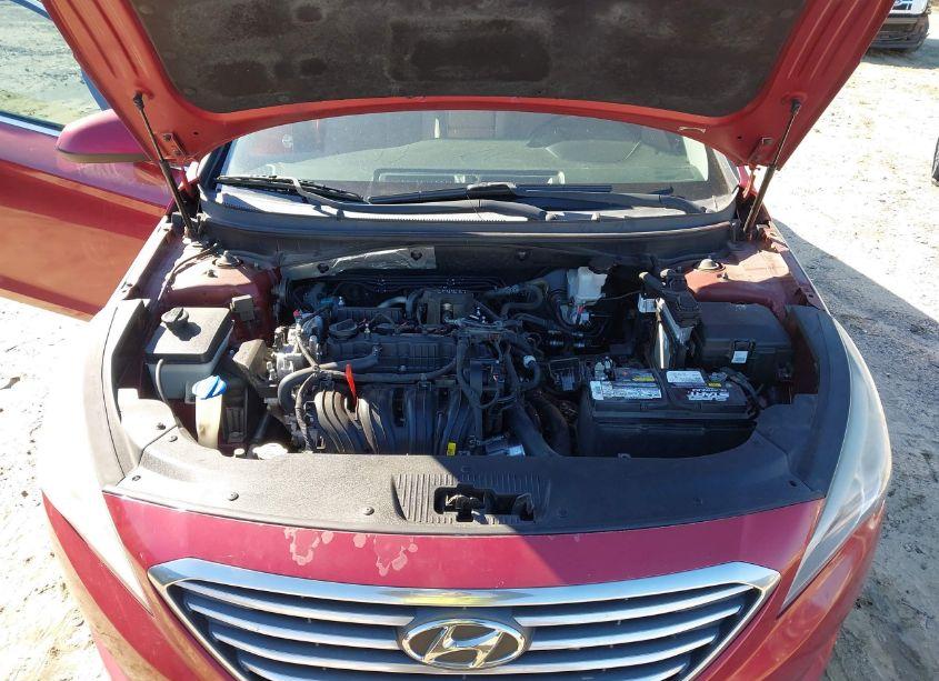 Photo 10 of 2015 Hyundai Sonata SE (VIN 5NPE24AFXFH105568)