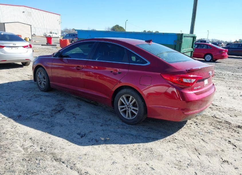 Photo 3 of 2015 Hyundai Sonata SE (VIN 5NPE24AFXFH105568)