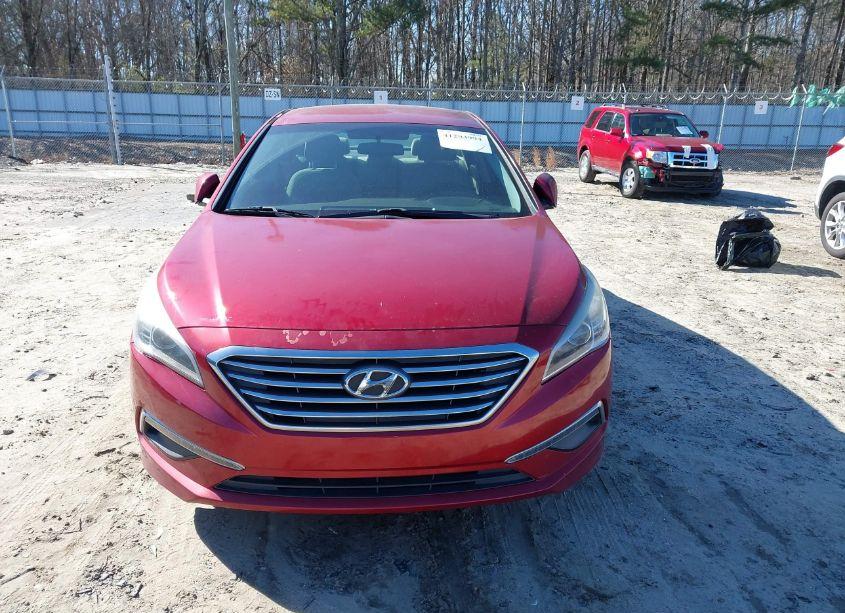 Photo 6 of 2015 Hyundai Sonata SE (VIN 5NPE24AFXFH105568)
