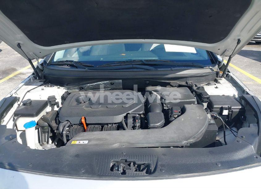 Photo 10 of 2015 Hyundai Sonata SE (VIN 5NPE24AFXFH107806)