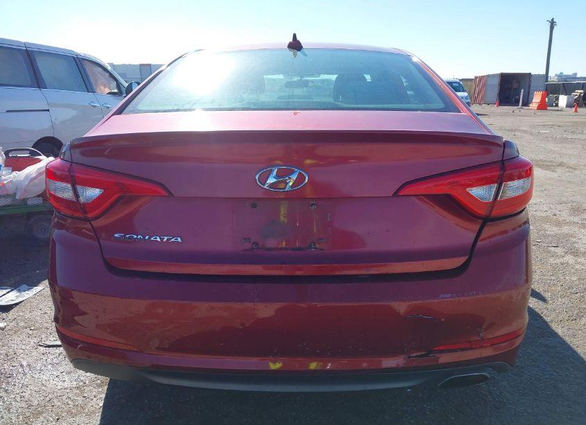 Photo 16 of 2015 Hyundai Sonata SE (VIN 5NPE24AFXFH121723)