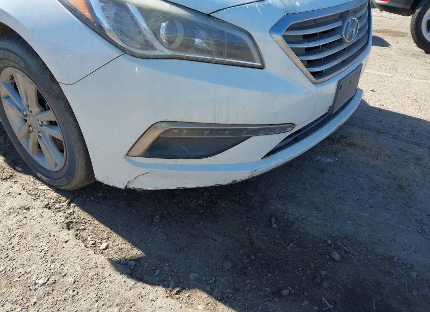 Photo 18 of 2015 Hyundai Sonata SE (VIN 5NPE24AFXFH137355)