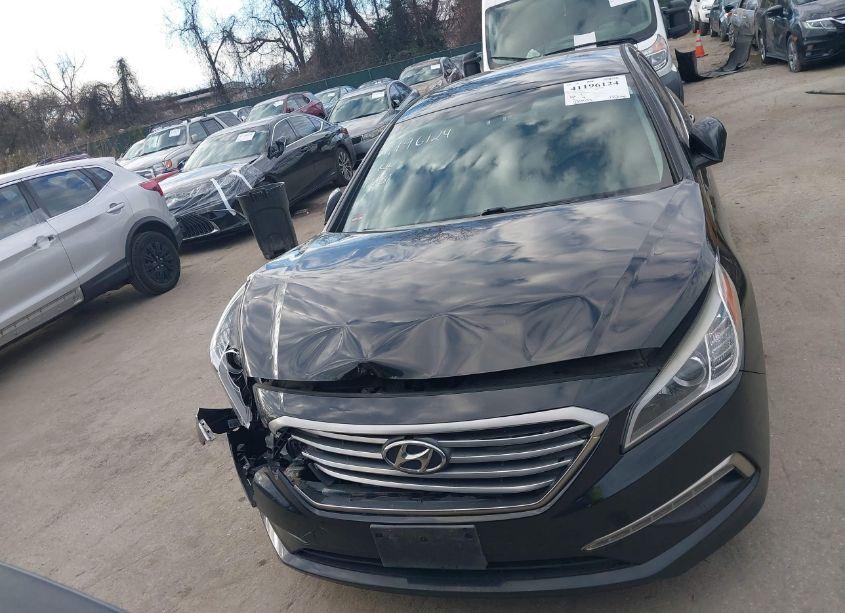 Photo 12 of 2015 Hyundai Sonata SE (VIN 5NPE24AFXFH148615)
