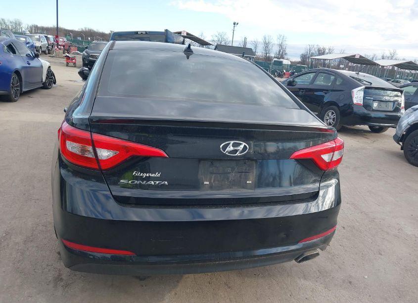 Photo 16 of 2015 Hyundai Sonata SE (VIN 5NPE24AFXFH148615)