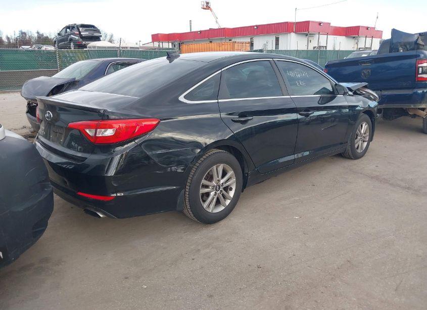 Photo 4 of 2015 Hyundai Sonata SE (VIN 5NPE24AFXFH148615)