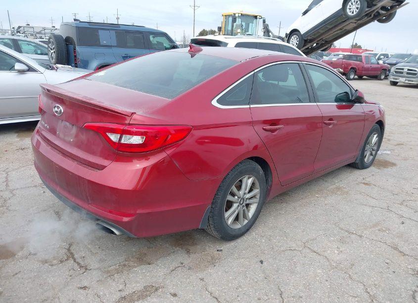 Photo 4 of 2015 Hyundai Sonata SE (VIN 5NPE24AFXFH151675)