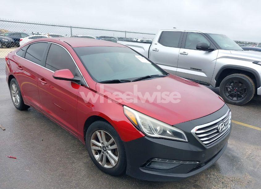 2015 Hyundai Sonata SE (VIN 5NPE24AFXFH161199) main photo