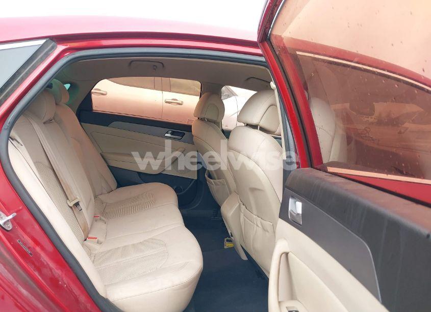 Photo 8 of 2015 Hyundai Sonata SE (VIN 5NPE24AFXFH161199)