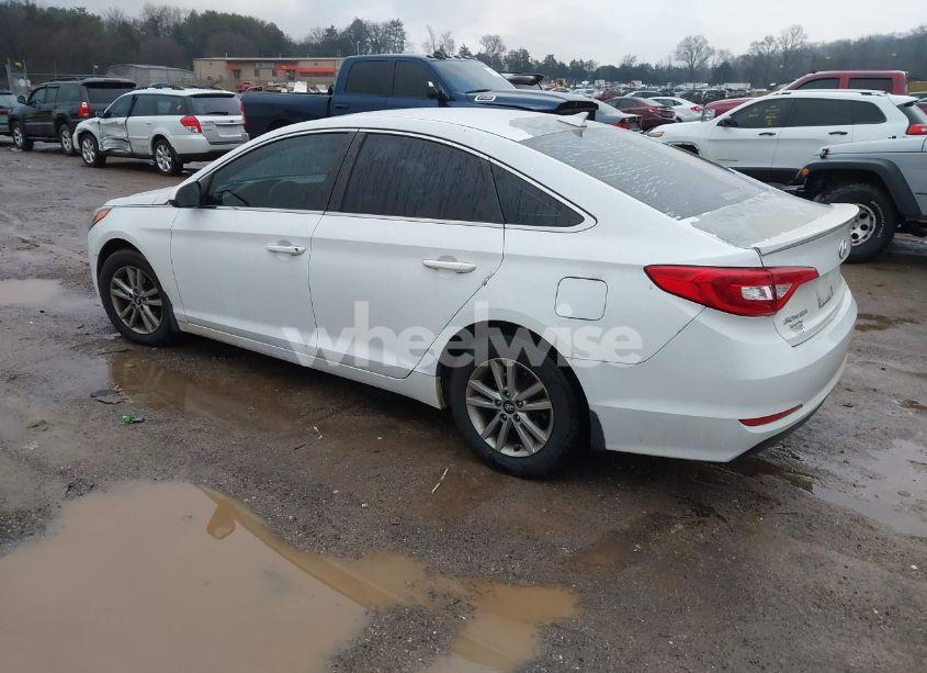 Photo 3 of 2015 Hyundai Sonata SE (VIN 5NPE24AFXFH169349)