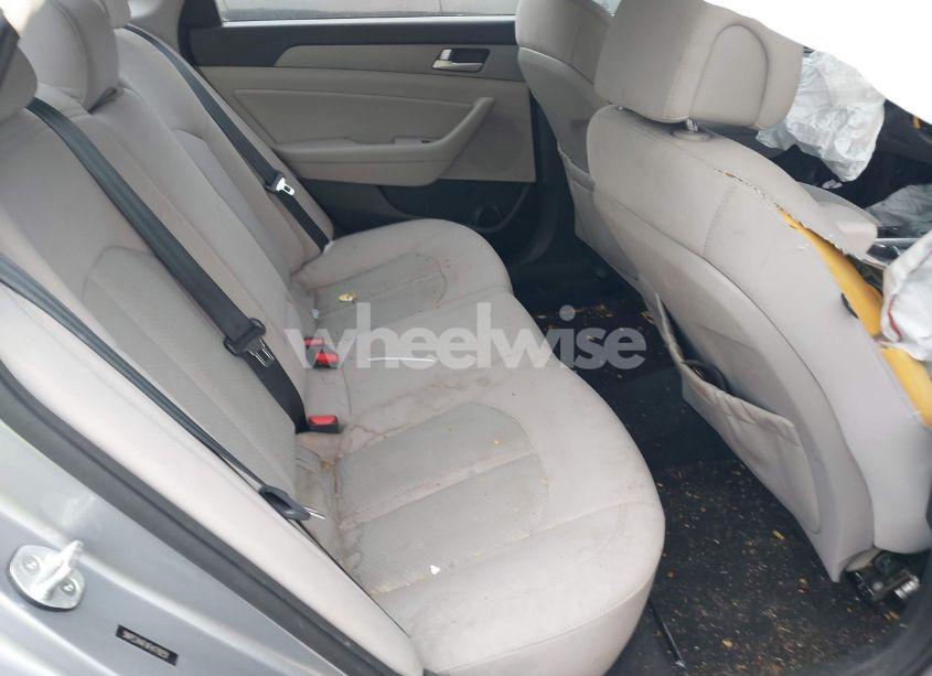 Photo 8 of 2015 Hyundai Sonata SE (VIN 5NPE24AFXFH179251)
