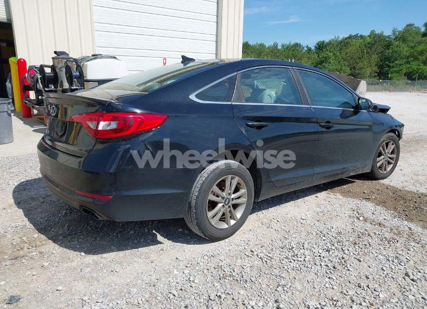 Photo 4 of 2015 Hyundai Sonata SE (VIN 5NPE24AFXFH211406)