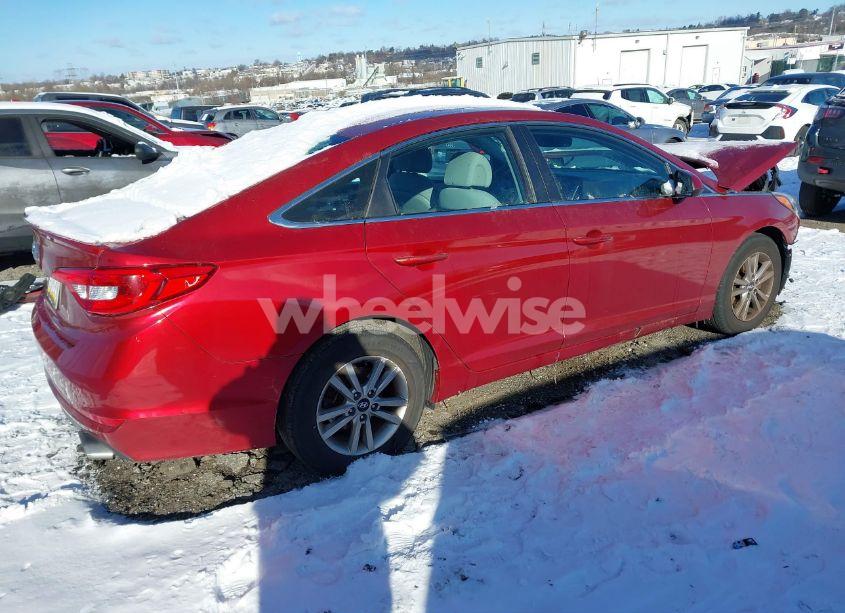Photo 4 of 2015 Hyundai Sonata SE (VIN 5NPE24AFXFH217092)