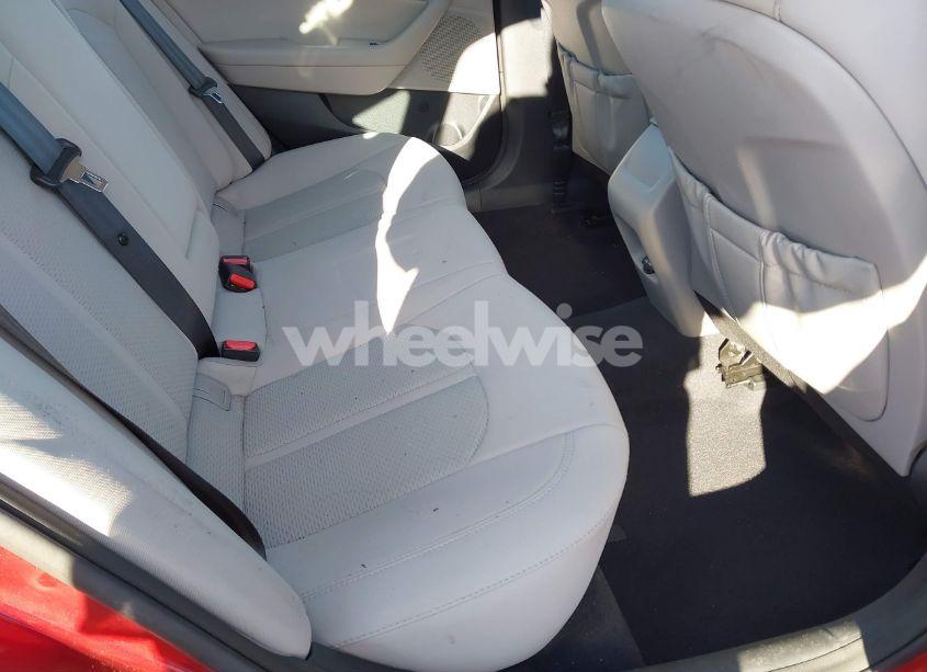 Photo 8 of 2015 Hyundai Sonata SE (VIN 5NPE24AFXFH217092)