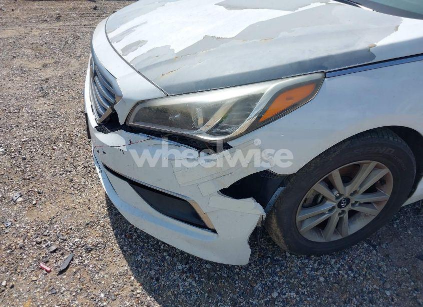 Photo 12 of 2015 Hyundai Sonata SE (VIN 5NPE24AFXFH223684)