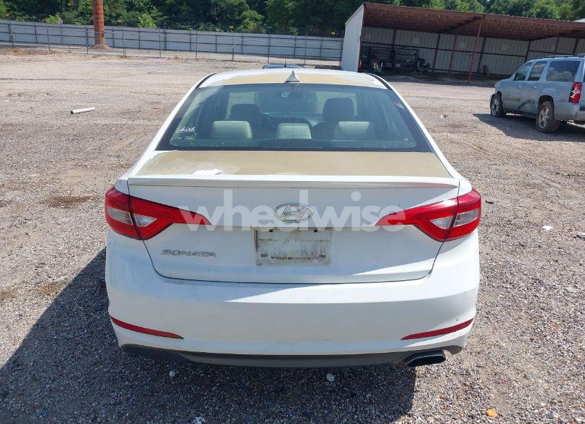 Photo 13 of 2015 Hyundai Sonata SE (VIN 5NPE24AFXFH223684)