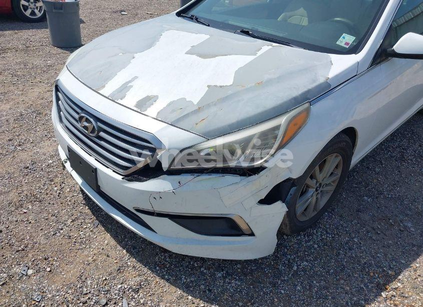 Photo 6 of 2015 Hyundai Sonata SE (VIN 5NPE24AFXFH223684)