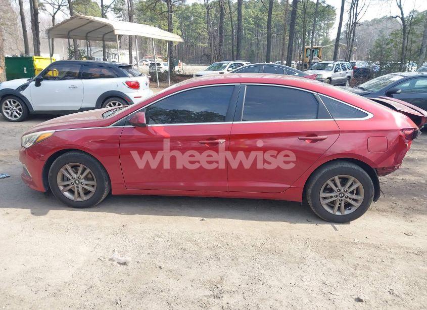 Photo 15 of 2015 Hyundai Sonata SE (VIN 5NPE24AFXFH232367)