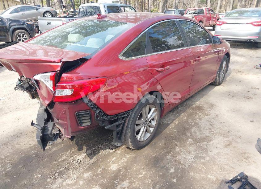 Photo 4 of 2015 Hyundai Sonata SE (VIN 5NPE24AFXFH232367)