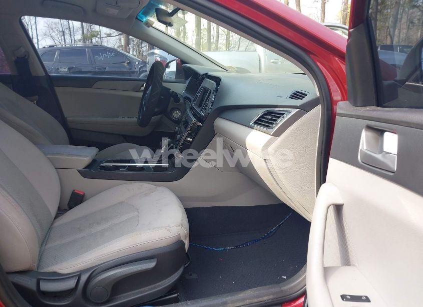 Photo 5 of 2015 Hyundai Sonata SE (VIN 5NPE24AFXFH232367)