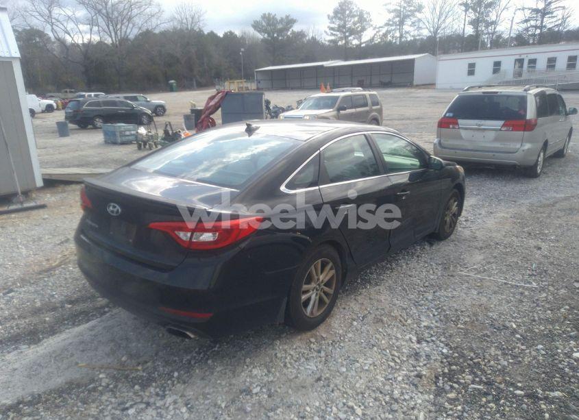 Photo 4 of 2015 Hyundai Sonata SE (VIN 5NPE24AFXFH241103)