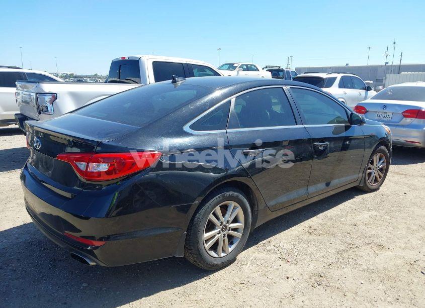 Photo 4 of 2015 Hyundai Sonata SE (VIN 5NPE24AFXFH241392)