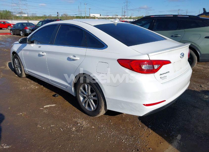 Photo 3 of 2016 Hyundai Sonata SE (VIN 5NPE24AFXGH289427)