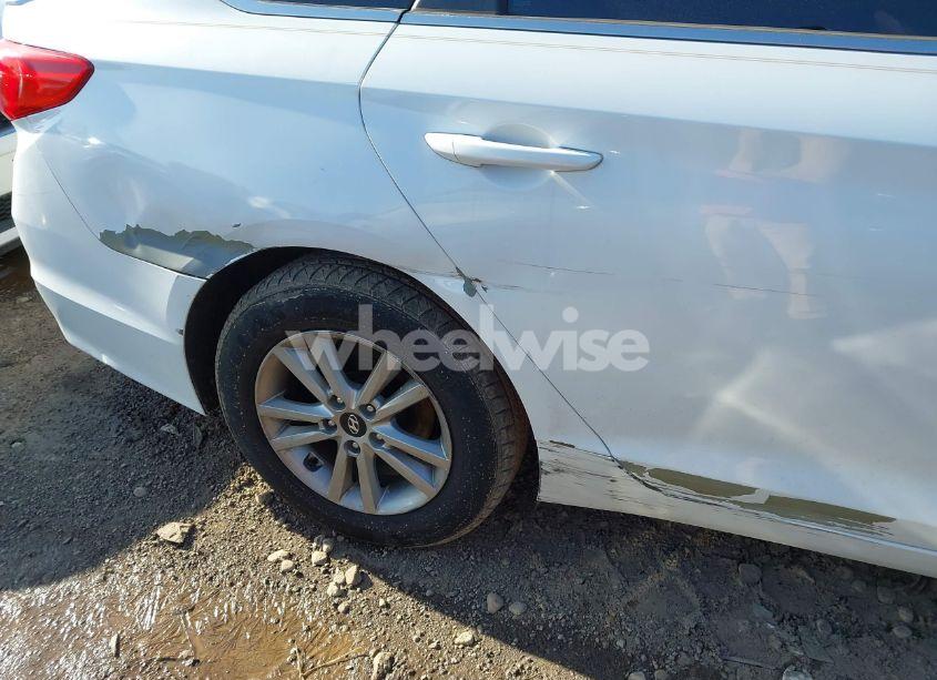 Photo 6 of 2016 Hyundai Sonata SE (VIN 5NPE24AFXGH289427)