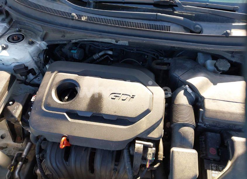 Photo 9 of 2016 Hyundai Sonata SE (VIN 5NPE24AFXGH289427)