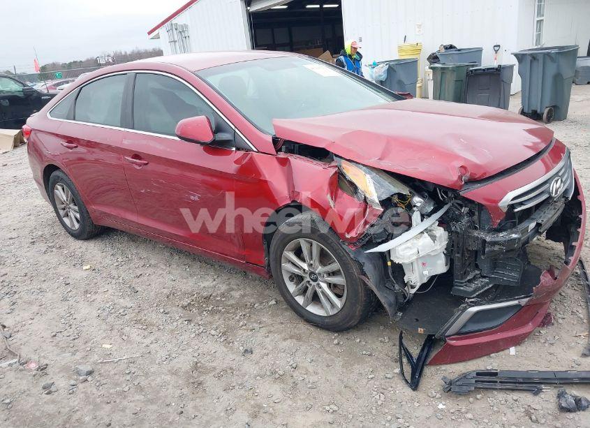 2016 Hyundai Sonata SE (VIN 5NPE24AFXGH289721) main photo