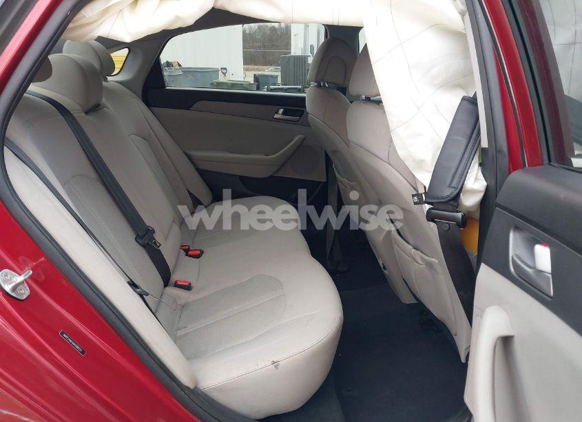 Photo 8 of 2016 Hyundai Sonata SE (VIN 5NPE24AFXGH289721)