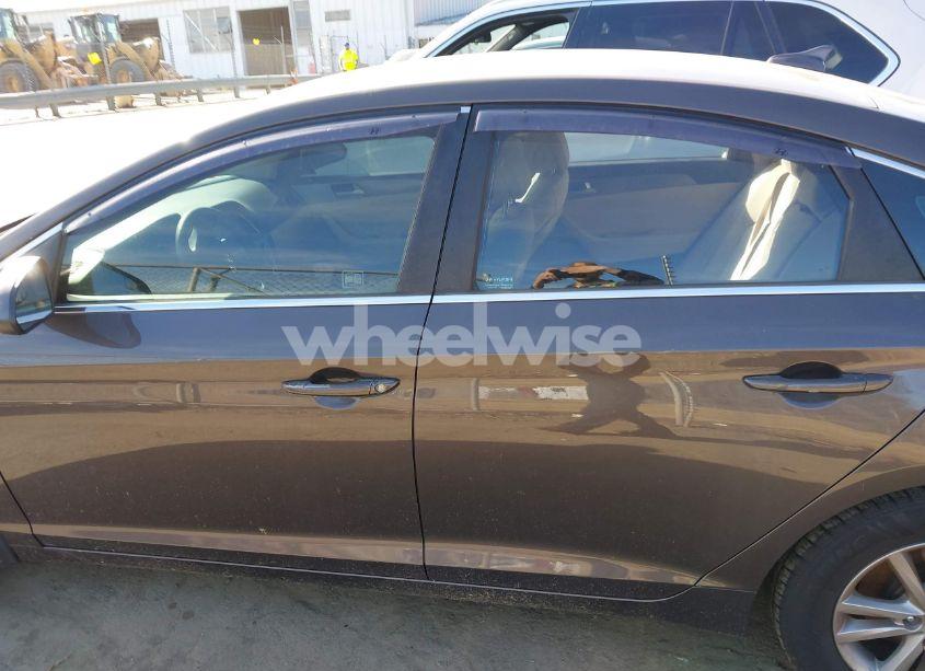 Photo 14 of 2016 Hyundai Sonata SE (VIN 5NPE24AFXGH291226)