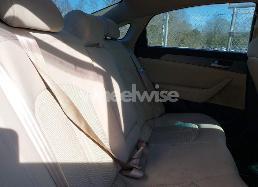 Photo 8 of 2016 Hyundai Sonata SE (VIN 5NPE24AFXGH291226)