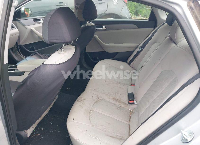 Photo 8 of 2016 Hyundai Sonata SE (VIN 5NPE24AFXGH305416)