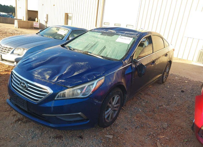 Photo 2 of 2016 Hyundai Sonata SE (VIN 5NPE24AFXGH305769)