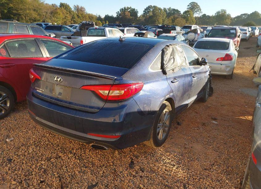 Photo 4 of 2016 Hyundai Sonata SE (VIN 5NPE24AFXGH305769)