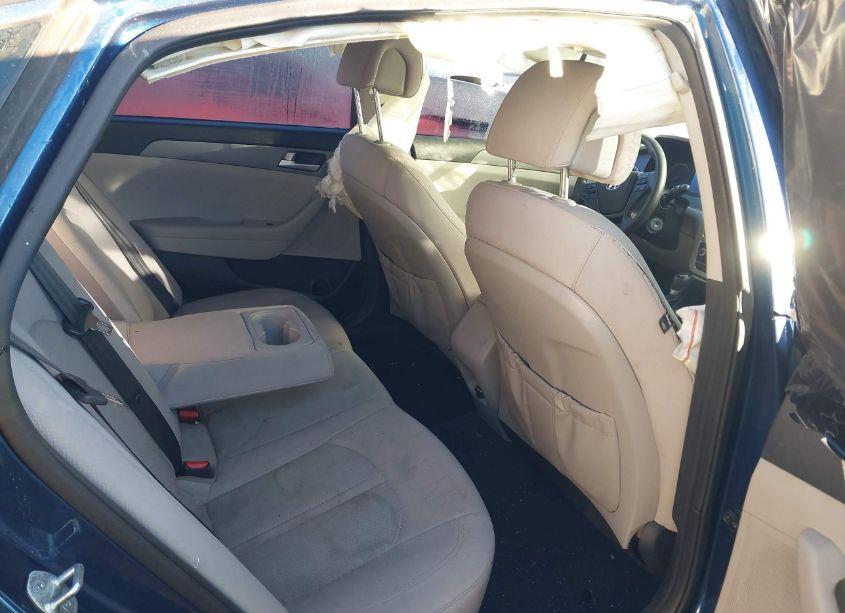 Photo 8 of 2016 Hyundai Sonata SE (VIN 5NPE24AFXGH305769)