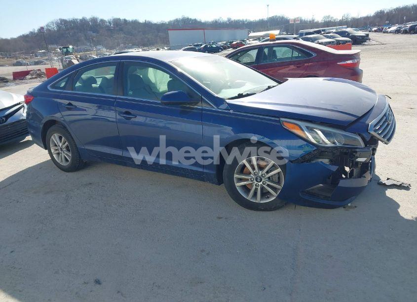 2016 Hyundai Sonata SE (VIN 5NPE24AFXGH309479) main photo