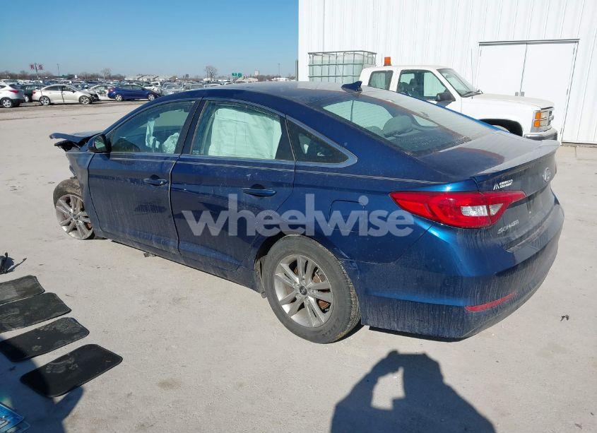 Photo 3 of 2016 Hyundai Sonata SE (VIN 5NPE24AFXGH309479)