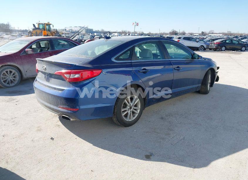 Photo 4 of 2016 Hyundai Sonata SE (VIN 5NPE24AFXGH309479)