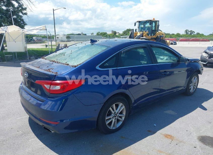 Photo 4 of 2016 Hyundai Sonata SE (VIN 5NPE24AFXGH319896)