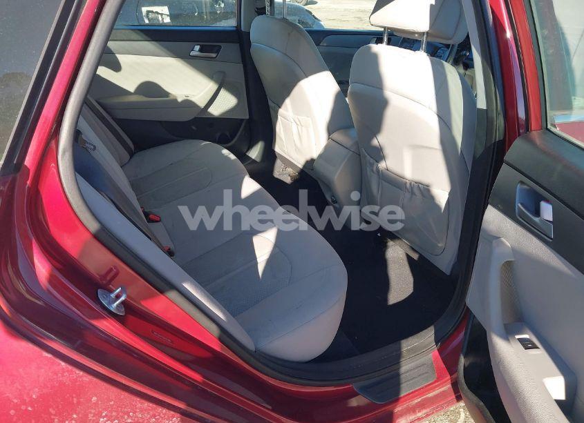 Photo 8 of 2016 Hyundai Sonata SE (VIN 5NPE24AFXGH323981)