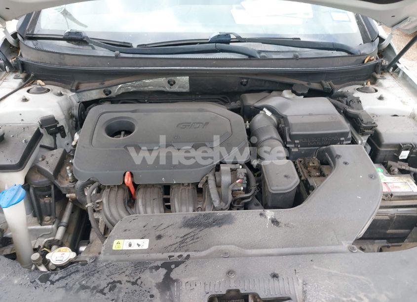 Photo 10 of 2016 Hyundai Sonata SE (VIN 5NPE24AFXGH324497)