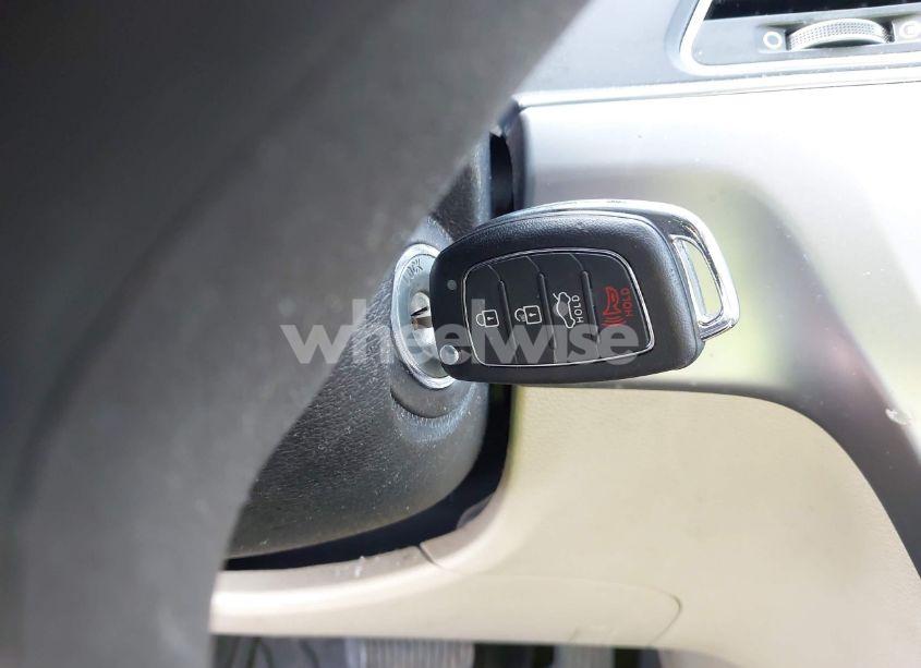 Photo 11 of 2016 Hyundai Sonata SE (VIN 5NPE24AFXGH326895)