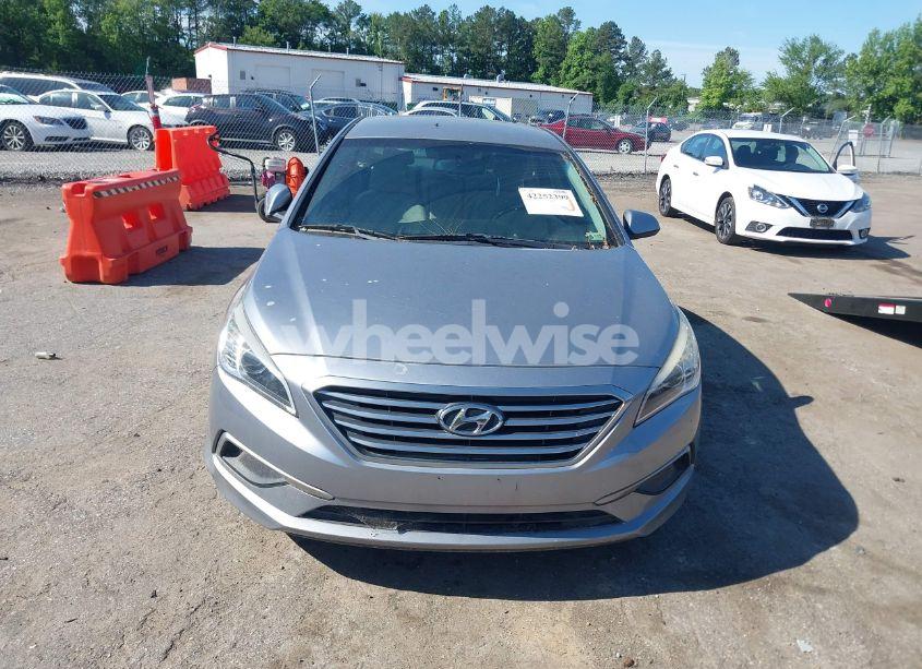 Photo 12 of 2016 Hyundai Sonata SE (VIN 5NPE24AFXGH333622)
