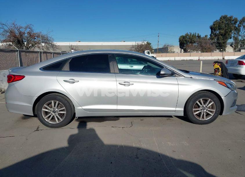 Photo 13 of 2016 Hyundai Sonata SE (VIN 5NPE24AFXGH343664)