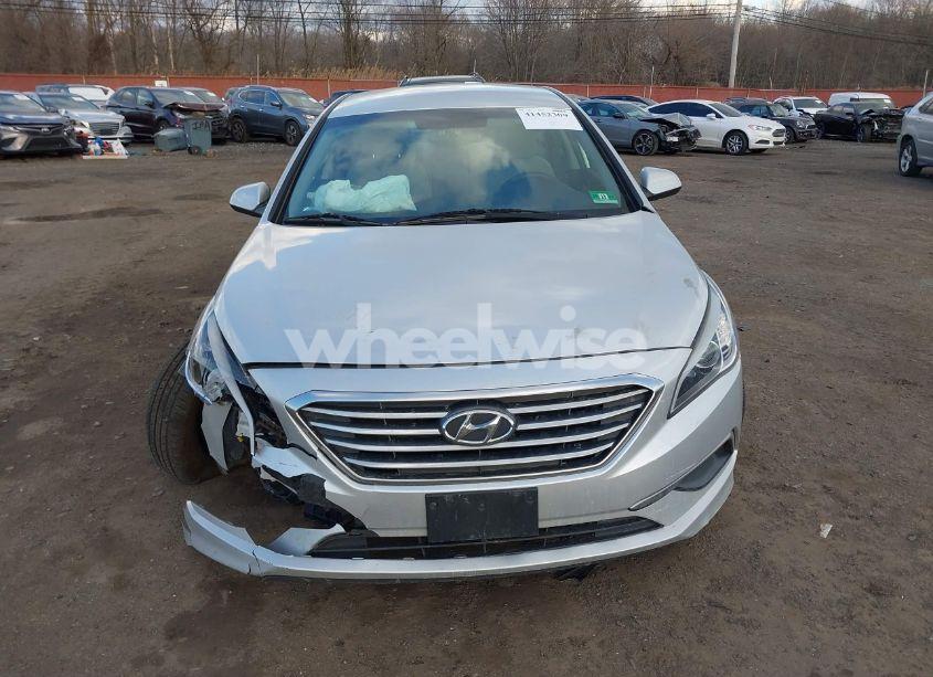 Photo 12 of 2016 Hyundai Sonata SE (VIN 5NPE24AFXGH347813)