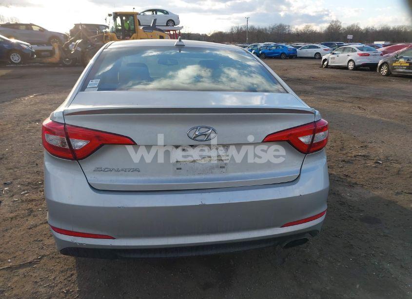Photo 16 of 2016 Hyundai Sonata SE (VIN 5NPE24AFXGH347813)