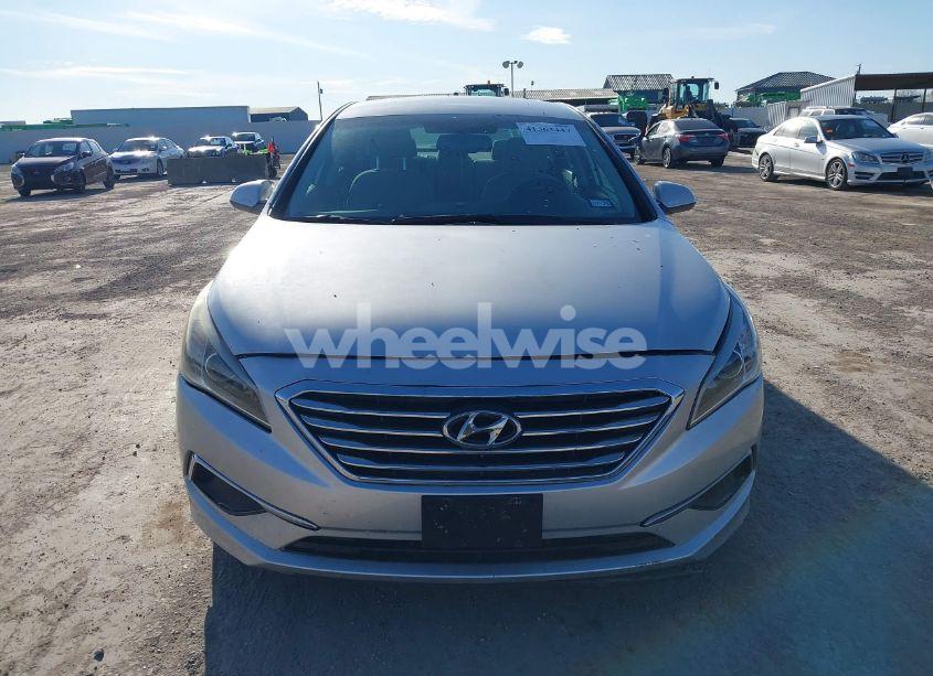 Photo 12 of 2016 Hyundai Sonata SE (VIN 5NPE24AFXGH359508)