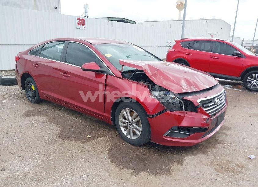 2016 Hyundai Sonata SE (VIN 5NPE24AFXGH363798) main photo